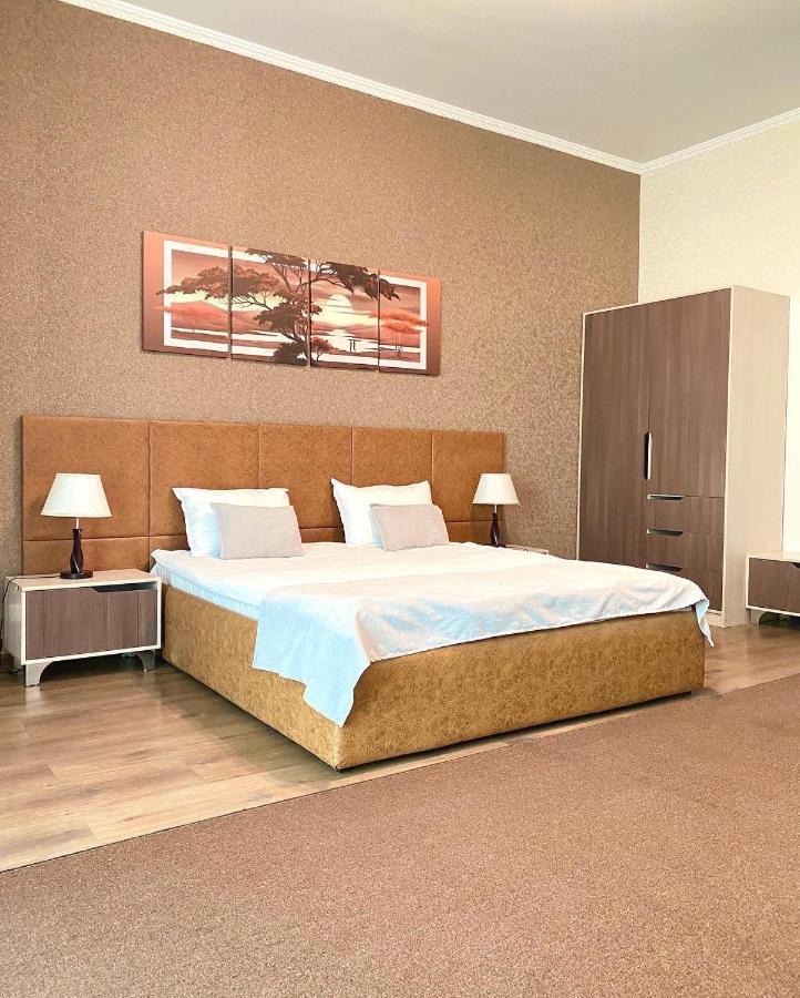 Caravan Hotel Karakol Eksteriør bilde